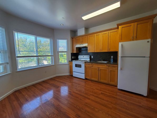 805 Rutland St APT 3