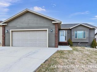 1000 Copperfield Dr, Rapid City, SD 57703