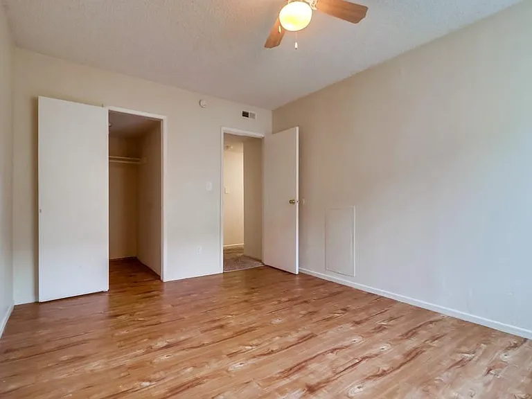 8568 Hurlbut St — Photo 17