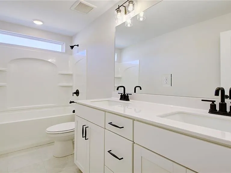 6904 Lancelot Ct — Photo 37