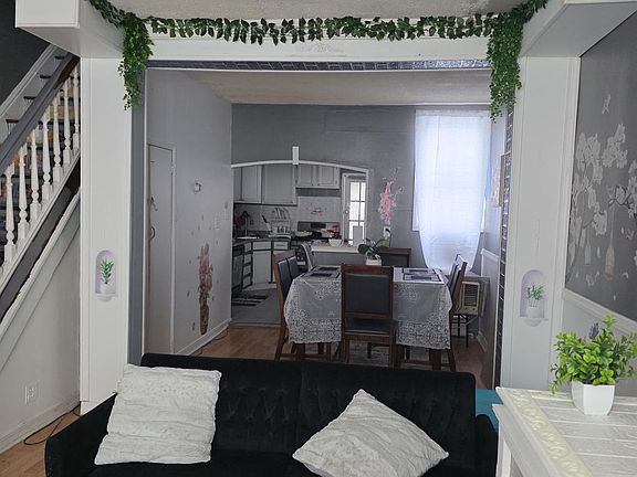 2nd image of 5041 Duffield St