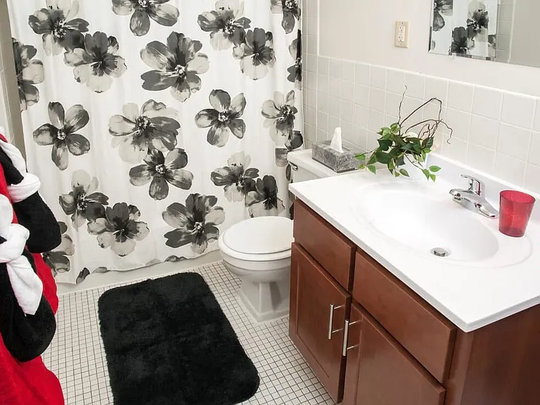 Valley Place Apartments — Photo 14