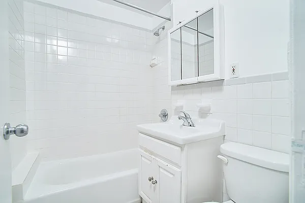 Rented by Living New York | media 15