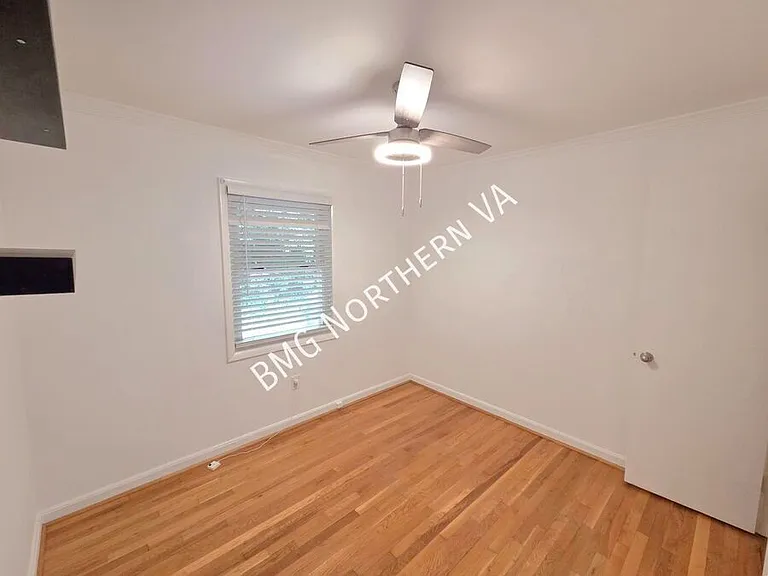 6413 Berkshire Dr — Photo 19
