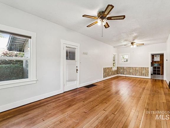 2nd image of 320 6th Ave S