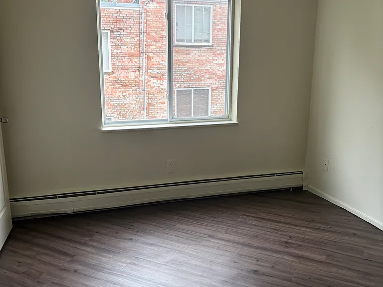 2648 Harrison Ave #15 — Photo 5