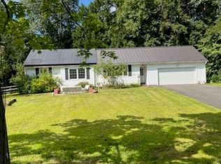 4 Dwight Cir, Amherst, MA 01002