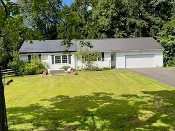 4 Dwight Cir, Amherst, MA 01002