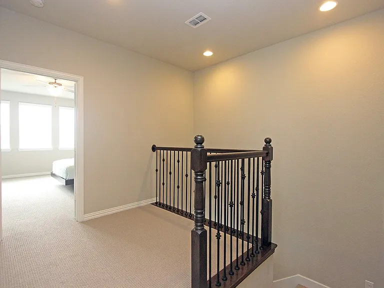 600 Ansley Way — Photo 17