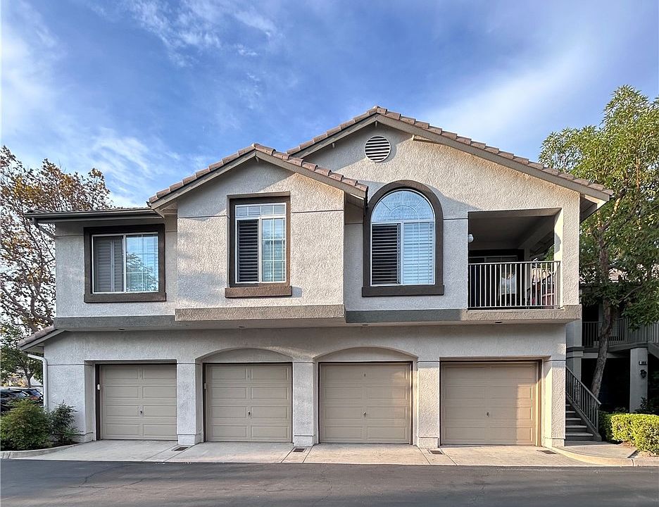 1st image of 367 Chaumont Cir