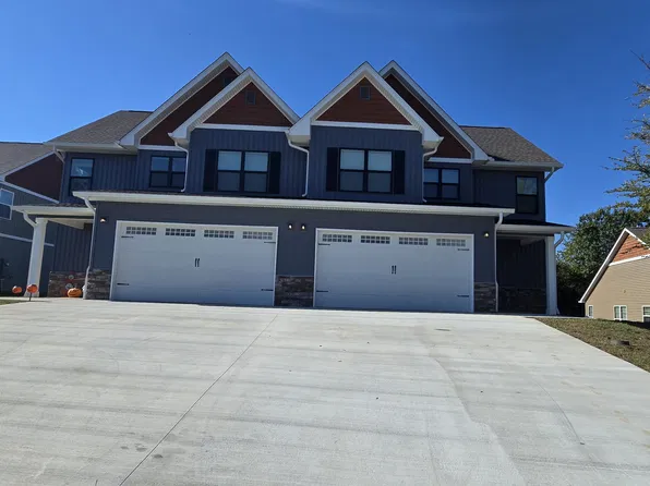 104 Woodview Ln #104, Oak Ridge, TN 37830