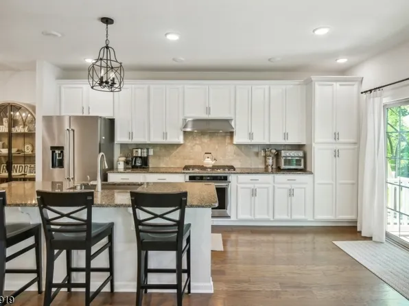 56 Albert Ct, Randolph Twp., NJ 07869