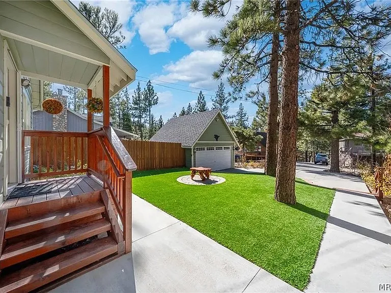 195 Knoll Rd — Photo 36