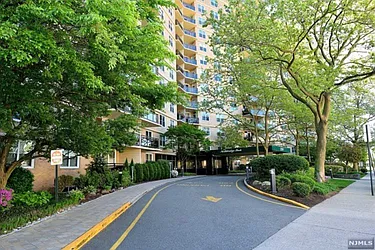 2200 Central Road #2K in Fort Lee, New Jersey | StreetEasy