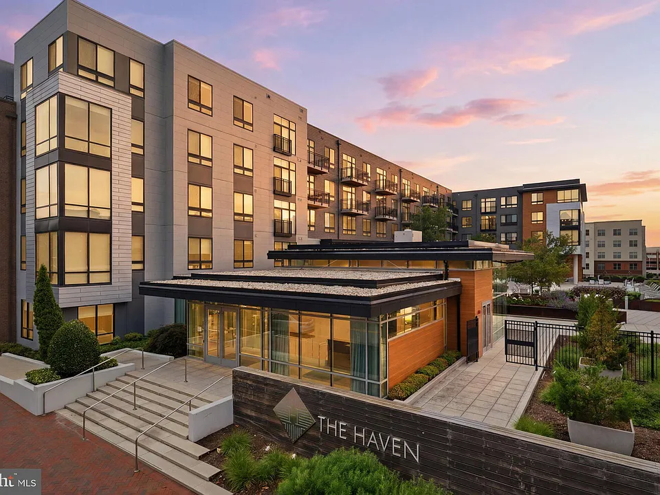145 Riverhaven Dr #550