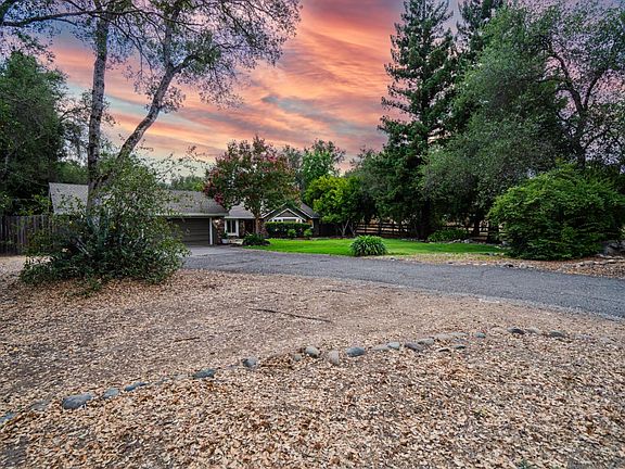 5th image of 7150 Le Flore Pl