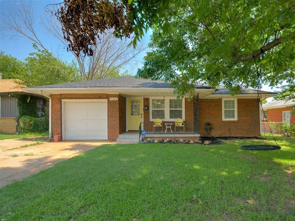 2200 Maple Dr, Midwest City, OK 73110