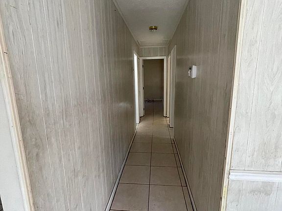 5th image of 2801 Avenue E