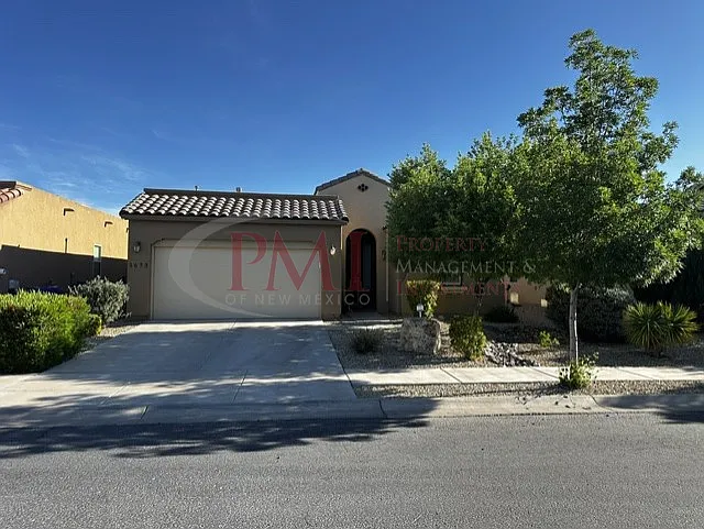 3673 Cabrillo Ct — Photo 2