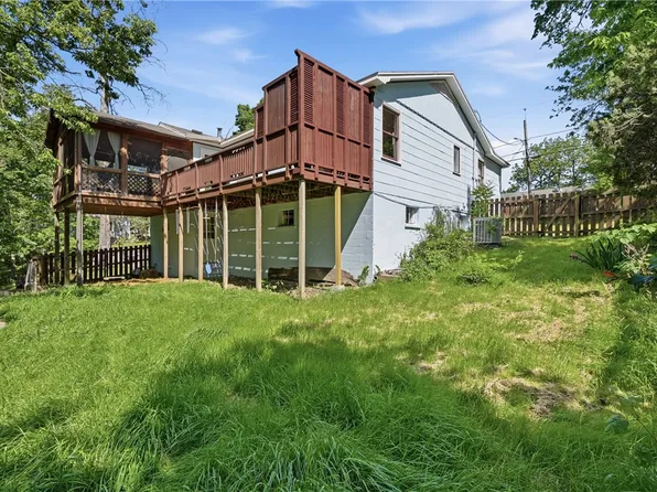 115 Wall St, Eureka Springs, AR 72632