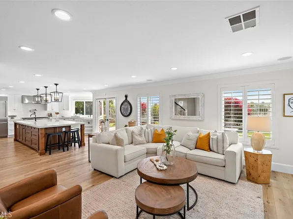 8 Las Pisadas, Rancho Santa Margarita, CA 92688
