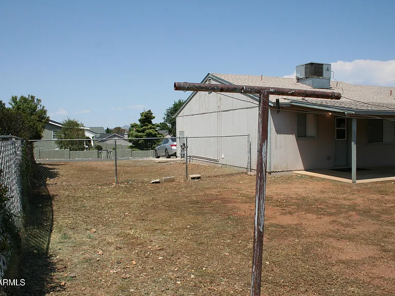 8901 E Waco Ct — Photo 36