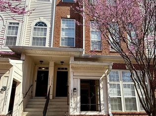 14286 Woven Willow Ln #A, Centreville, VA 20121