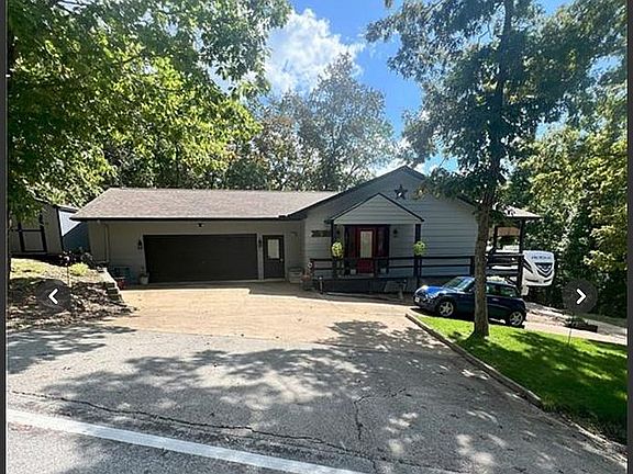 2nd image of 1075 Carie Ln