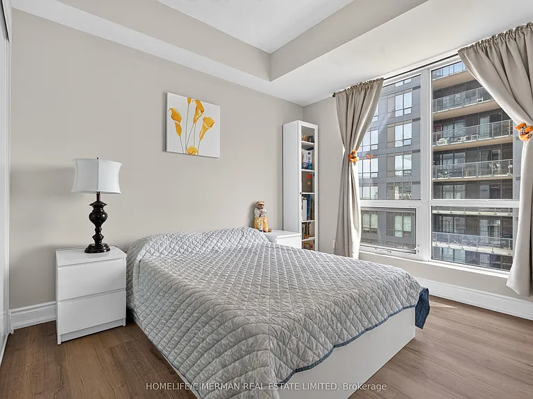 9090 Yonge St #1010 — Photo 38