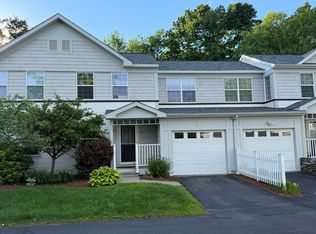 53 Stonington Cir, South Burlington, VT 05403