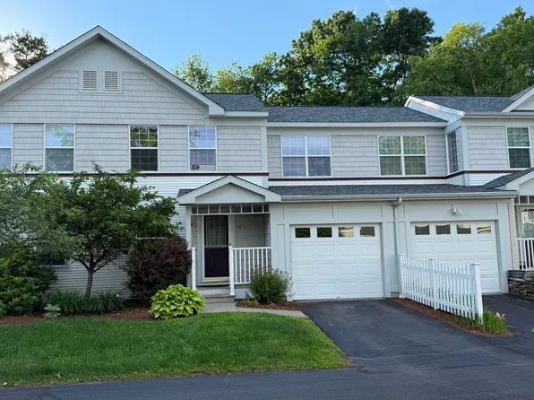 53 Stonington Cir, South Burlington, VT 05403