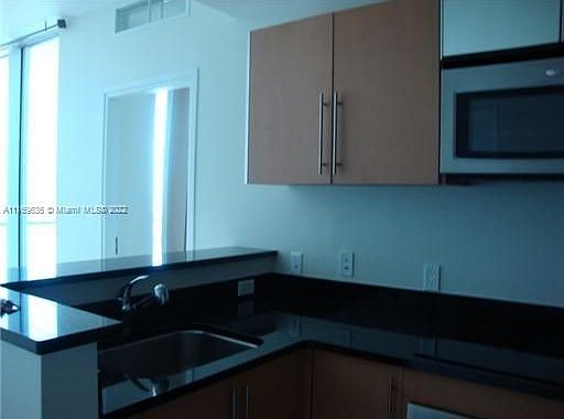 5th image of 300 S Biscayne Blvd APT 2611