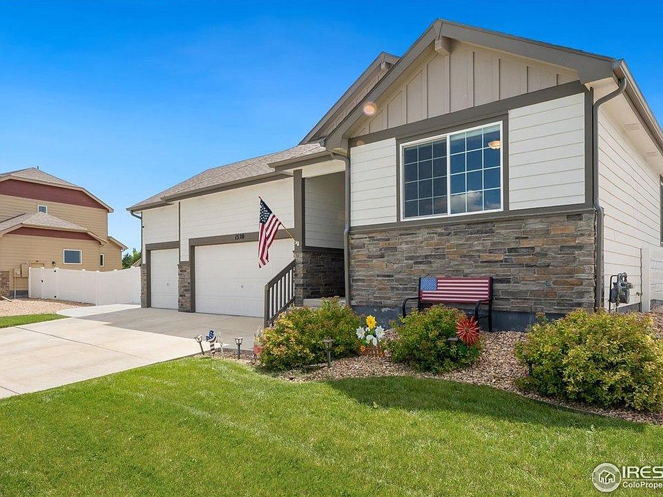 1st image of 1520 Lake Vista Way