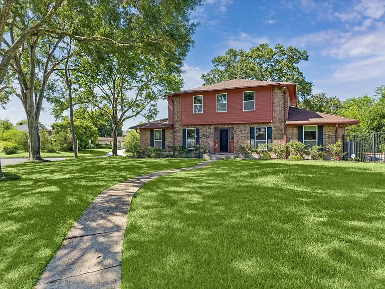 3232 Parkwood Dr — Photo 31