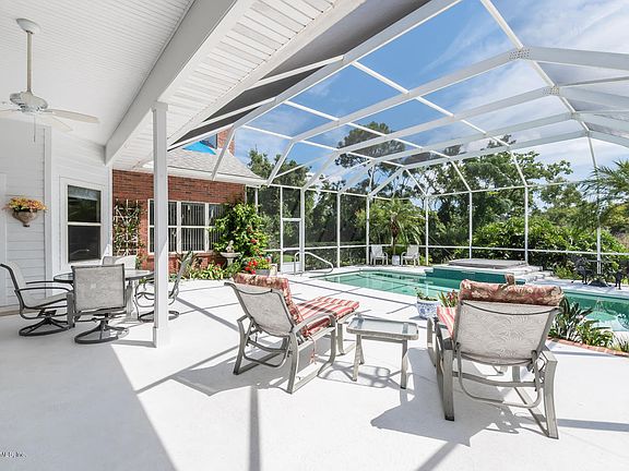 3rd image of 132 Herons Nest Ln