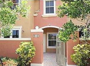 918 SW 143rd Ave, Pembroke Pines, FL 33027