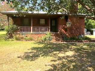411 N Water Ave, Louisville, MS 39339