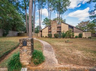 45 Stonegate Dr, Longview, TX 75601