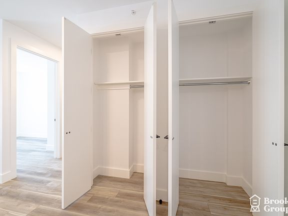 5th image of 3009 Avenue I #4L