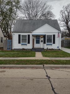 28283 Schram St, Roseville, MI, 48066