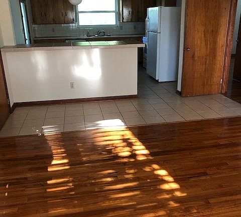 3rd image of 1204 Terrace St #4
