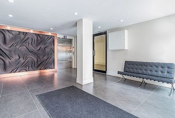 5th image of 238 E 106th St #2P