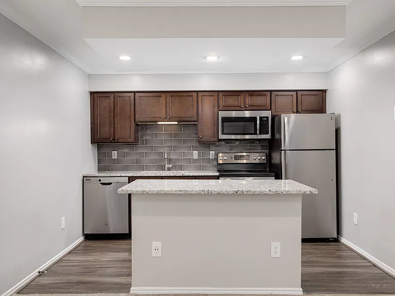 Dunwoody Ridge — Photo 19