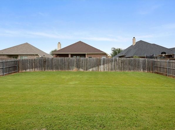107 Donna Cir #107