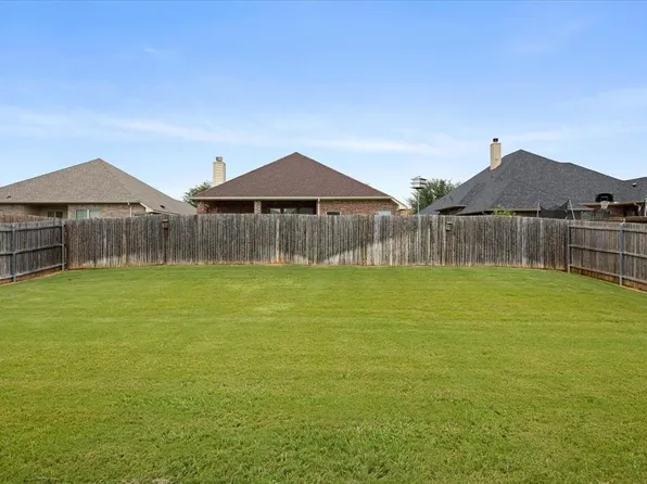 107 Donna Cir #107, Granbury, TX 76049