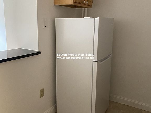 51 Queensberry St. #5 Boston - Fenway Unit Photo 2