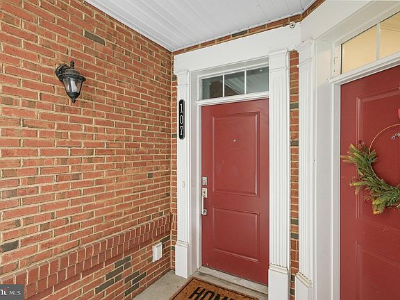 3rd image of 23255 Milltown Knoll Sq Unit 107