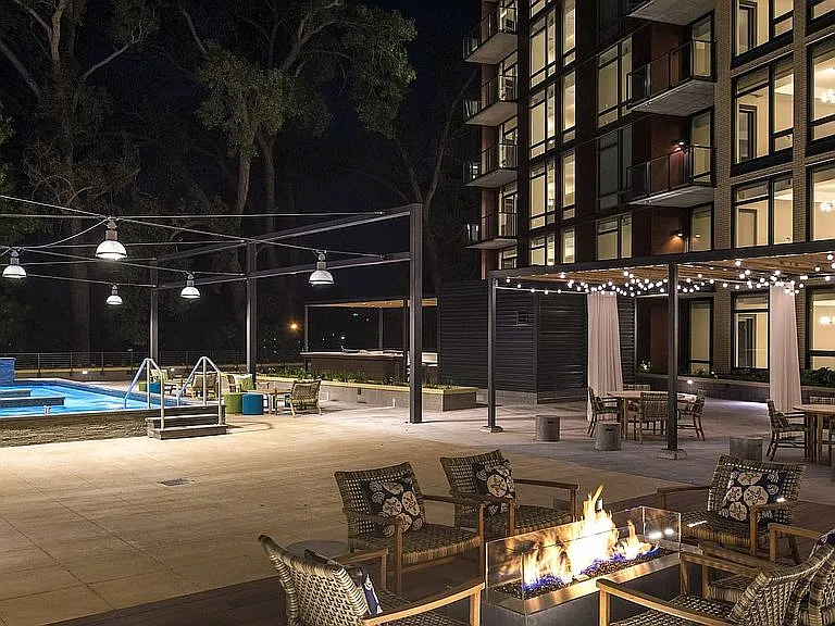 The Lakes Residences — Photo 10