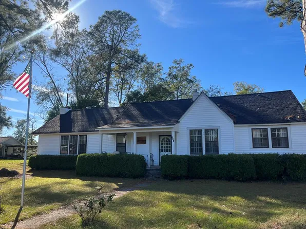 161 Stewart St, Goshen, AL 36035