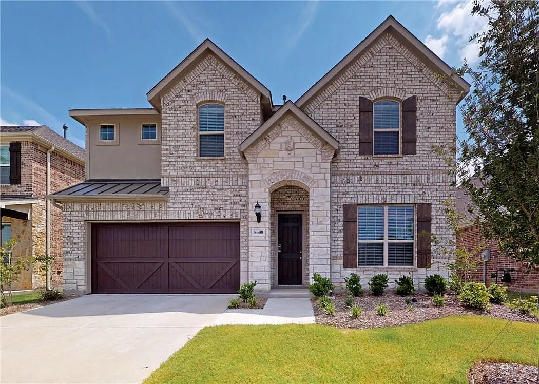 4 bed, 3.5 bath, 2847 sqft, $3,500 — Photo 1